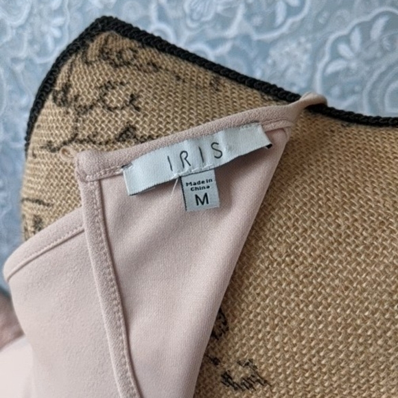 Pink Iris dress - Picture 3 of 3